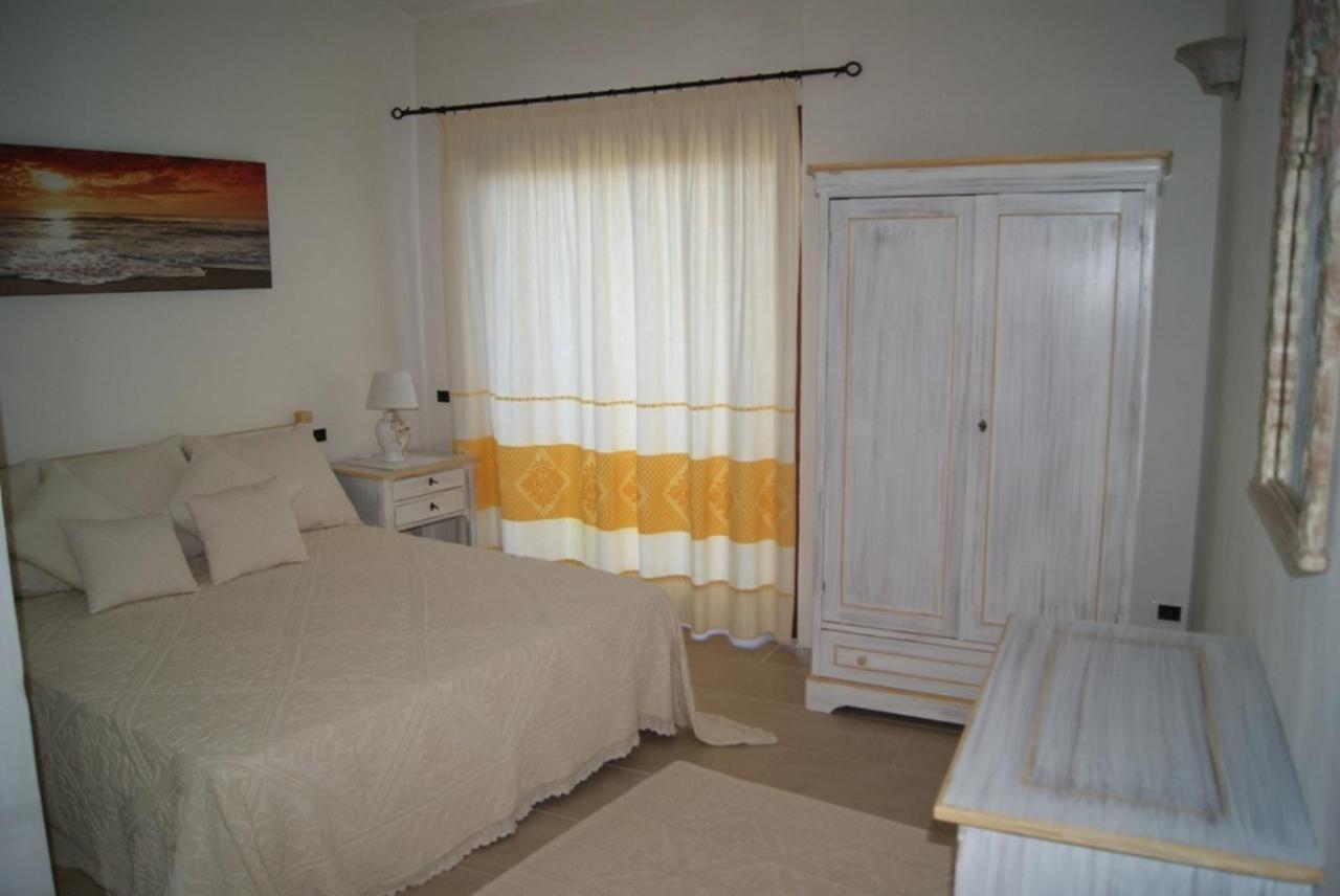 Della Marina *